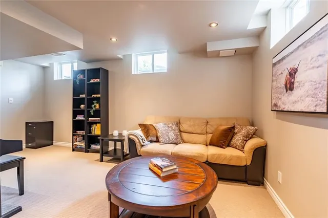 Additional image 33 of 82 COLE St