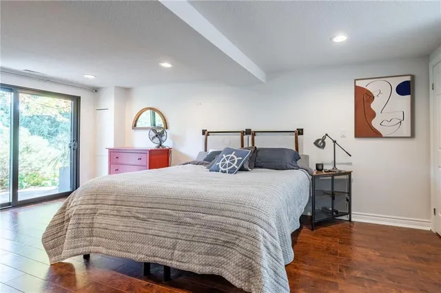 Additional image 28 of 97 OVERDALE Ave