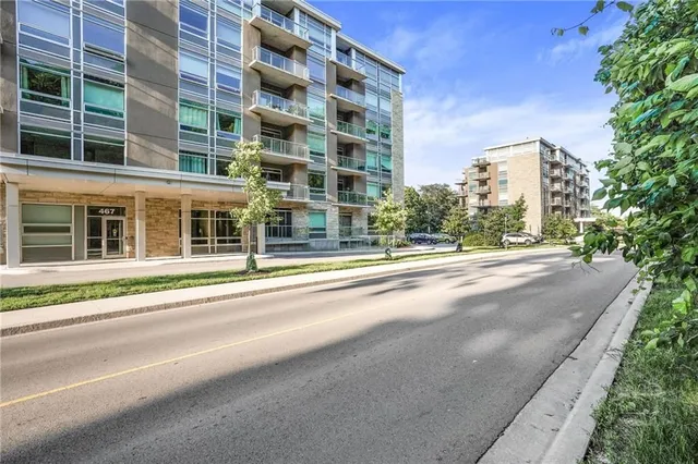 Additional image 5 of 467 CHARLTON Ave Unit 202