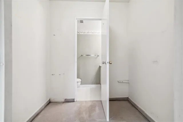 Additional image 39 of 500 GREEN Rd Unit 1411