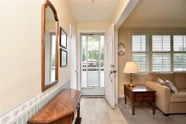 Additional image 7 of 350 FENNELL Ave