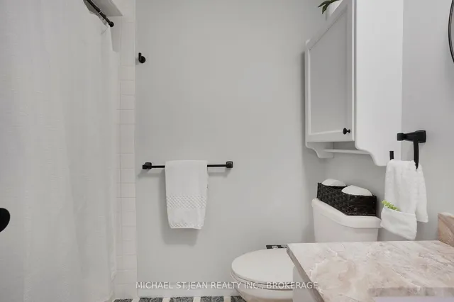 Additional image 32 of 241 Bonaventure Dr