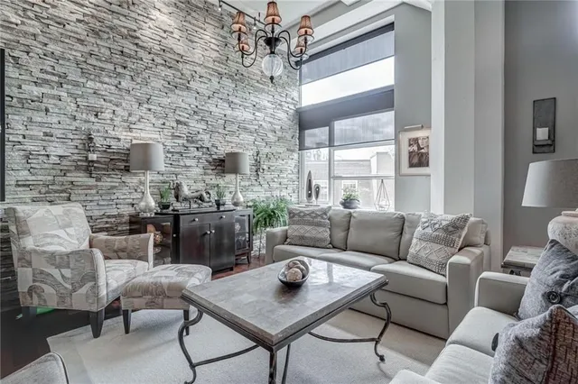 Additional image 18 of 50 MAIN St Unit 301