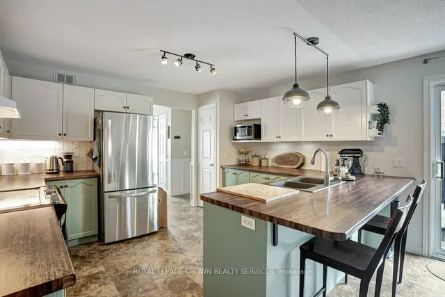 Additional image 10 of 136 Glenariff Dr