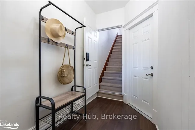 Additional image 5 of 162 AVONDALE St