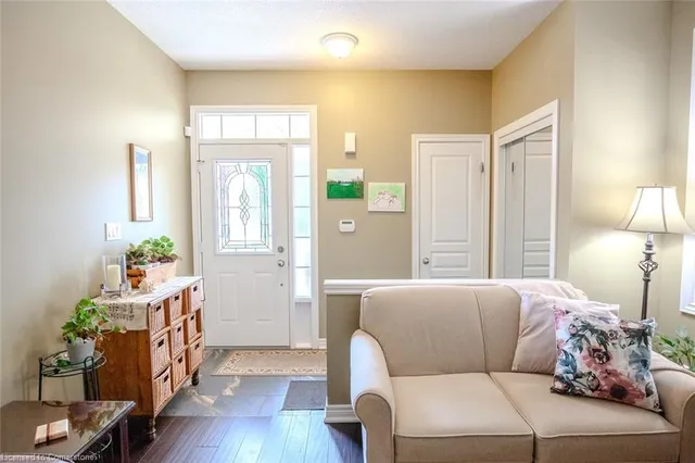 Additional image 7 of 20 Springstead Ave