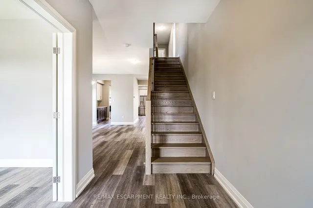 Additional image 2 of 219 KLEIN Circ