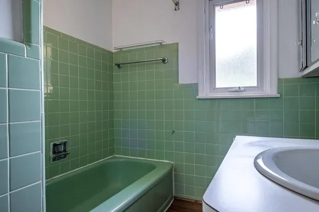 Additional image 27 of 104 HOSTEIN Dr