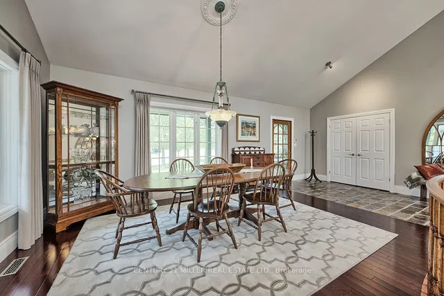 Additional image 23 of 27 Weneil Dr