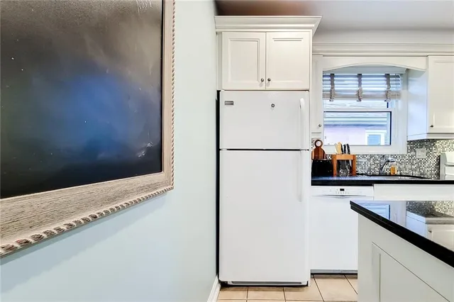 Additional image 22 of 133 CAMERON Ave