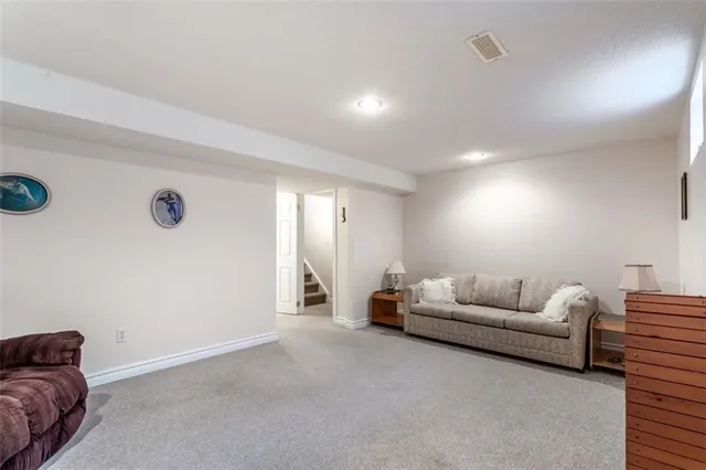 Additional image 18 of 16 TWENTYPLACE Blvd