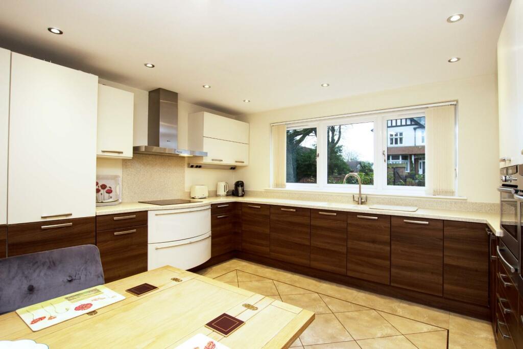 Additional image 8 of 'Green Pastures' Pleasington, BB2 5JH