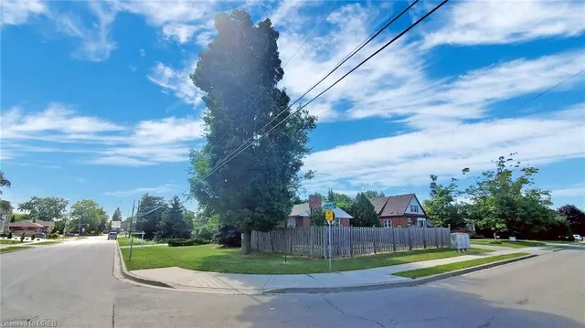 Additional image 11 of 103 Chester Ave