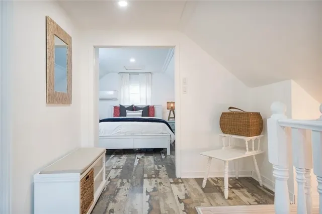 Additional image 36 of 78 GAGE Ave