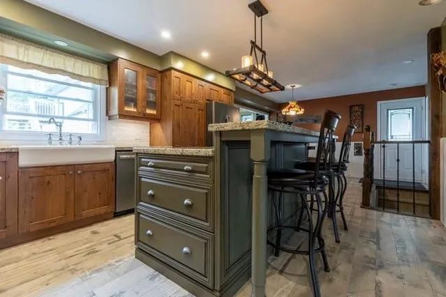 Additional image 14 of 3052 Guyatt Rd