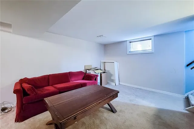 Additional image 29 of 133 CAMERON Ave