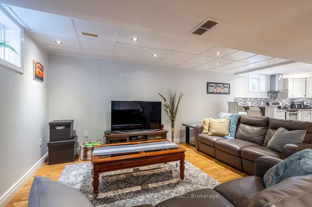 Additional image 33 of 39 Wilbur Dr