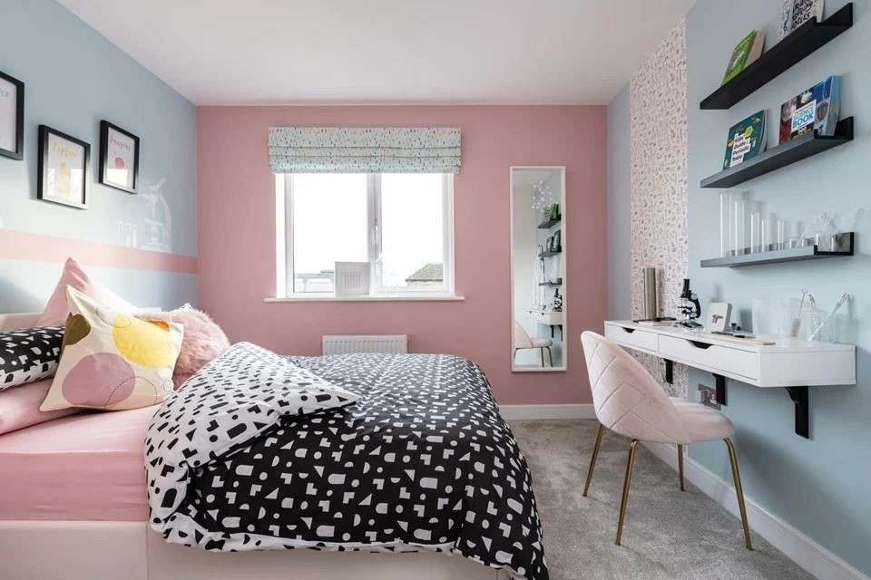 Additional image 11 of Broken Stone Road