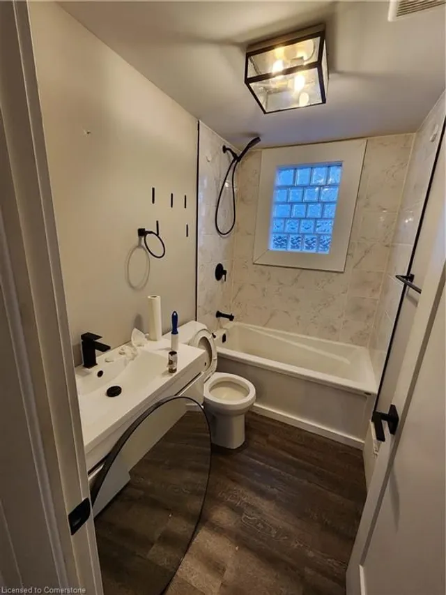 Additional image 15 of 41 Albert St Unit 101