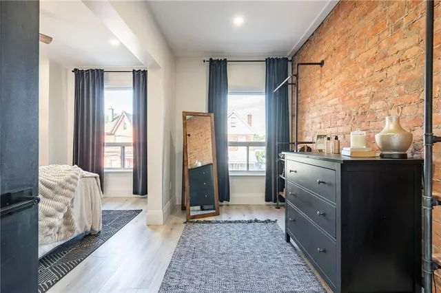 Additional image 33 of 170 RAY St