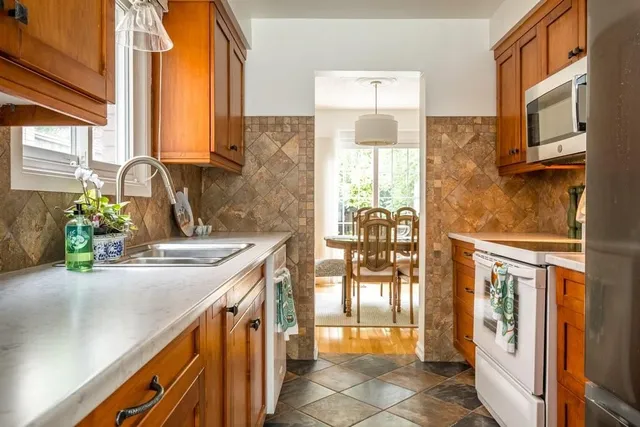 Additional image 39 of 4 KNOLLWOOD Crt