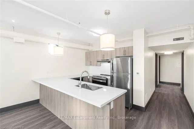 Additional image 12 of 121 KING STREET EAST Unit 501