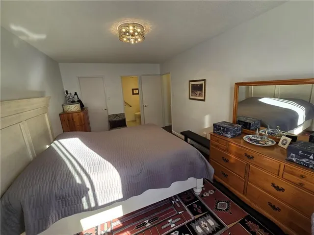 Additional image 25 of 1966 MAIN St Unit 504