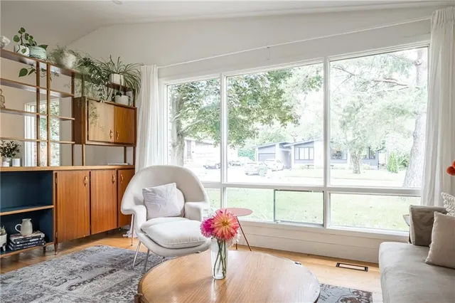 Additional image 17 of 135 WEST 34TH St