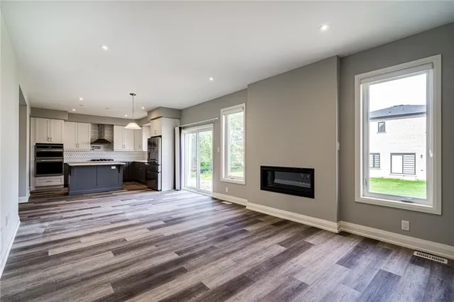 Additional image 29 of 219 KLEIN Cir