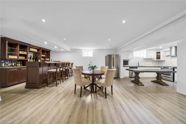 Additional image 34 of 94 Seabreeze Cres