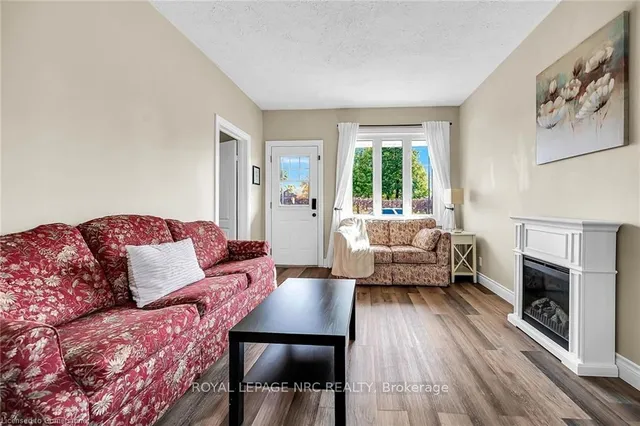 Additional image 8 of 74 East 18th St