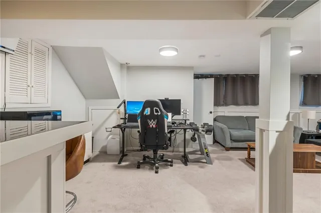 Additional image 34 of 88 RAND St