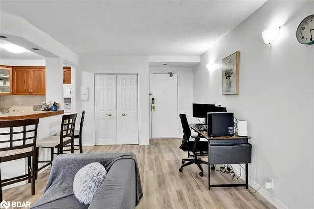 Additional image 4 of 293 Mohawk Road East Rd Unit 702