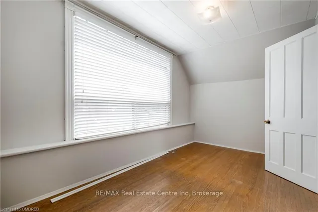 Additional image 16 of 40 GREIG St