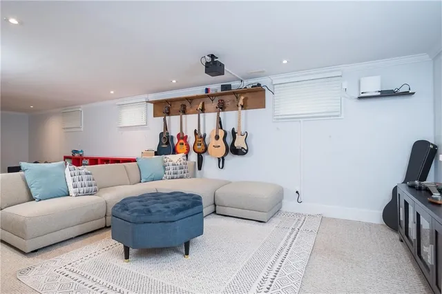 Additional image 30 of 33 Harold St