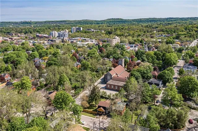 Additional image 40 of 116 VICTORIA St