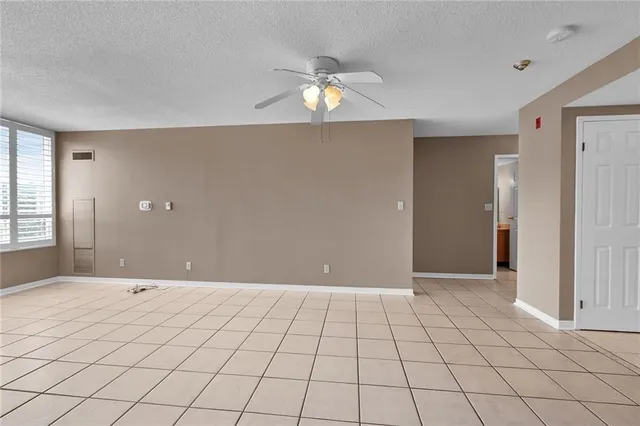 Additional image 7 of 495 #8 HIGHWAY Unit 302