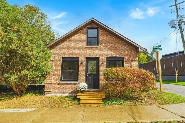 Additional image 31 of 116 LYNDEN Rd