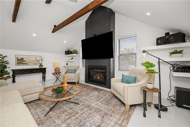 Additional image 5 of 127 FREELTON Rd