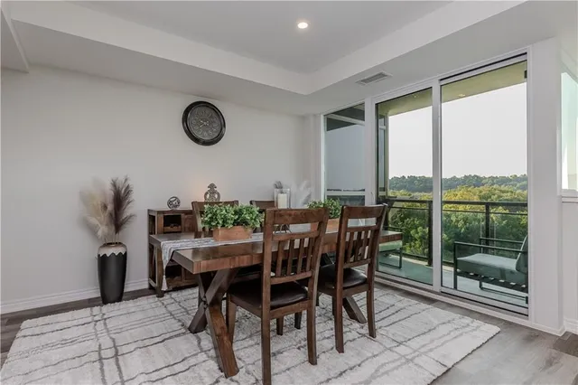 Additional image 14 of 2750 KING St Unit 710