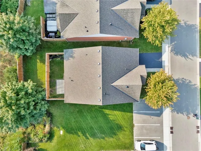 Additional image 5 of 14 NORTHERN BREEZE Blvd