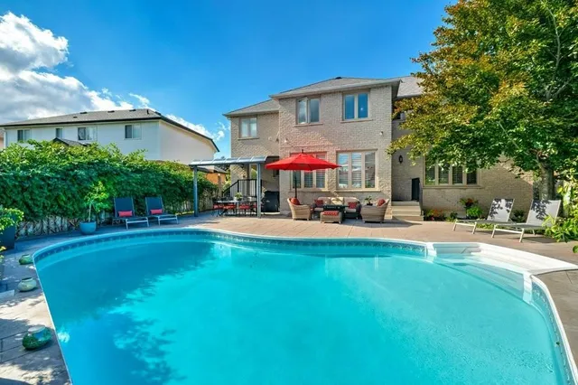 Additional image 41 of 35 LIDO Dr