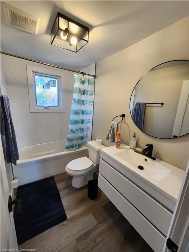 Additional image 27 of 41 Albert St Unit 101