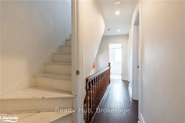 Additional image 29 of 162 AVONDALE St