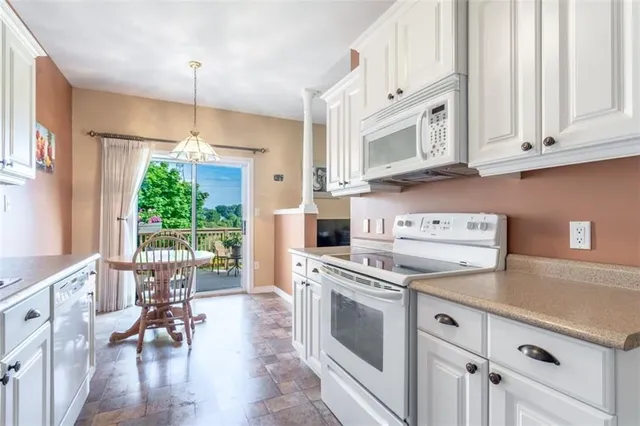 Additional image 8 of 102 NORTHERNBREEZE St