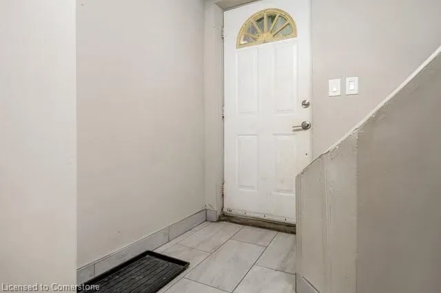 Additional image 17 of 224 Brucedale Ave