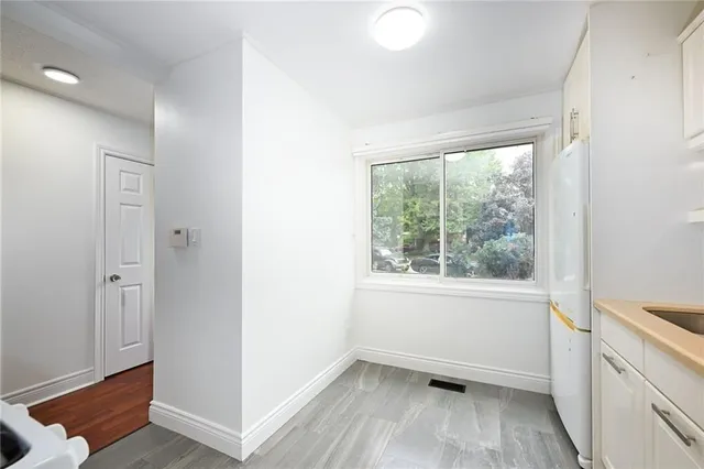 Additional image 7 of 250 SAN FRANCISCO Ave