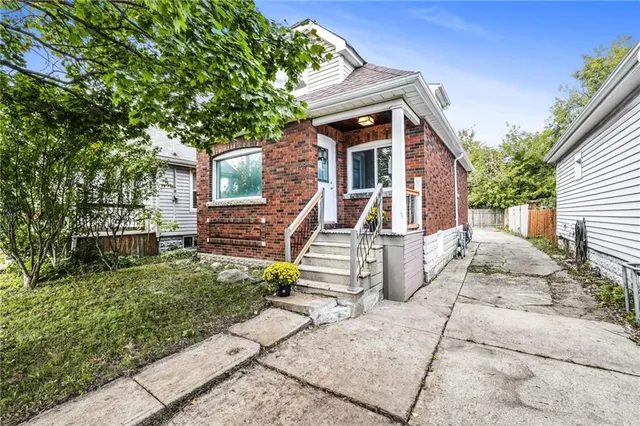 Additional image 2 of 149 WEIR St