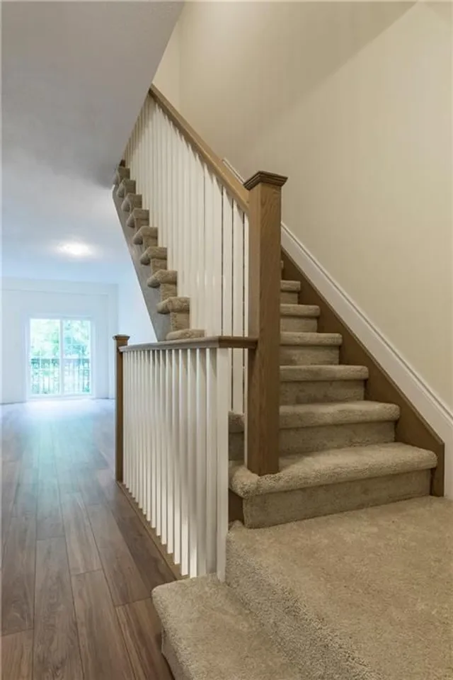 Additional image 15 of 100 BEDDOE Dr Unit 92