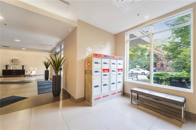 Additional image 38 of 90 CHARLTON Ave Unit 801